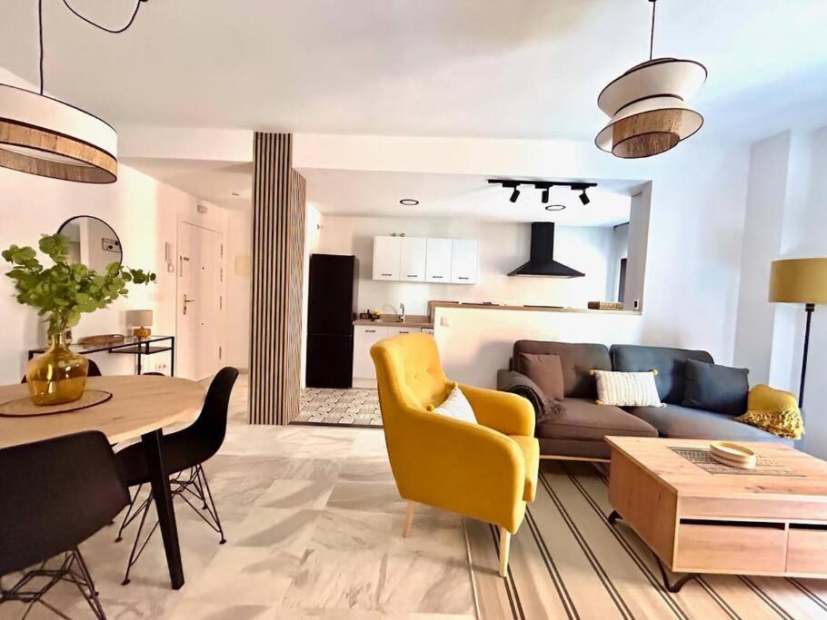 Hispalis Plaza Del Duque Apartment *